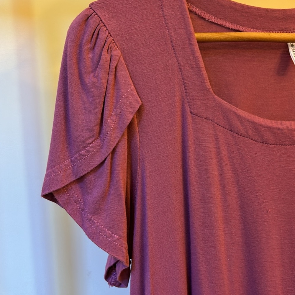 Taohuadao, women’s XL, Pink, petal sleeve, shirt. - Picture 3 of 5